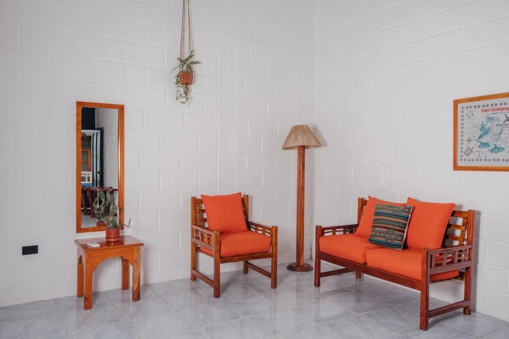 Hostal Pimampiro Puerto Baquerizo Moreno Exteriér fotografie